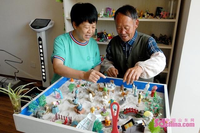 青島即墨區打造醫養結合智慧健康養老平臺 讓老年人樂(lè )享生活(圖3) 青島即墨區打造醫養結合智慧健康養老平臺 讓老年人樂(lè )享生活(圖3)