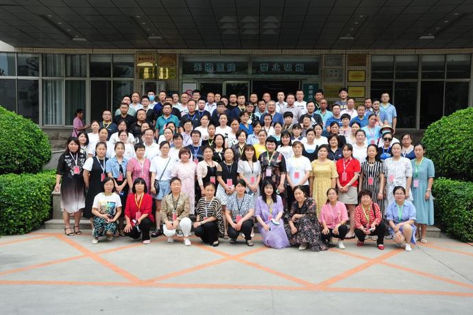 聊城市第四人民醫院召開(kāi)全市養老服務(wù)人員社工專(zhuān)題培訓班(圖4) 聊城市第四人民醫院召開(kāi)全市養老服務(wù)人員社工專(zhuān)題培訓班(圖4)