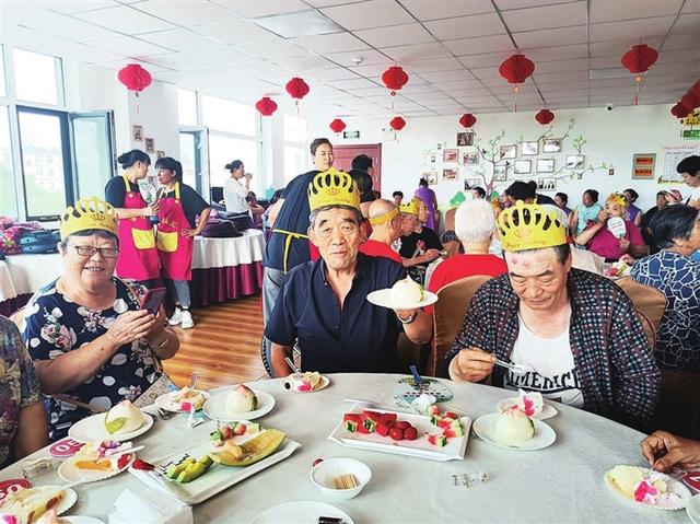 太原:幸福養老就在家門(mén)口(圖2) 太原:幸福養老就在家門(mén)口(圖2)